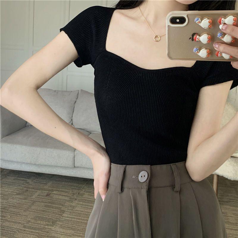Shoulder Square Neck Short Sleeved T-shirt for Women in Summer Niche Slim Fit Knit Unique and Chic Short Top