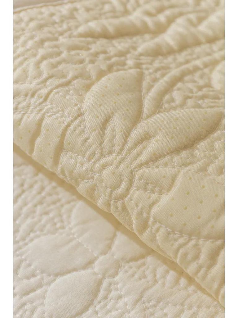 Poduszki na sofę z bawełny pikowanej w stylu kremowym - antypoślizgowe, nowoczesne, całoroczne