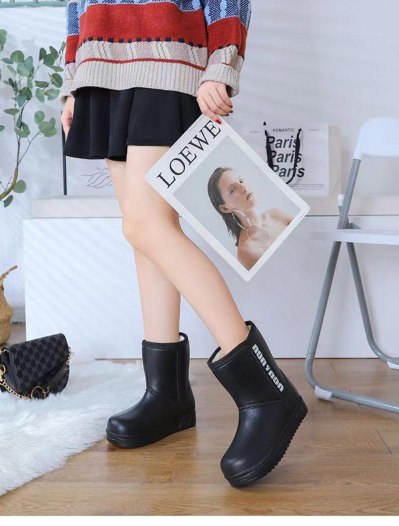 Ultra-Light Women's Waterproof Winter Fleece-Lined EVA Boots for Cold Storage, Livestock, Car Washing, and Snow - Warm, Thick, and Cold-Proof.