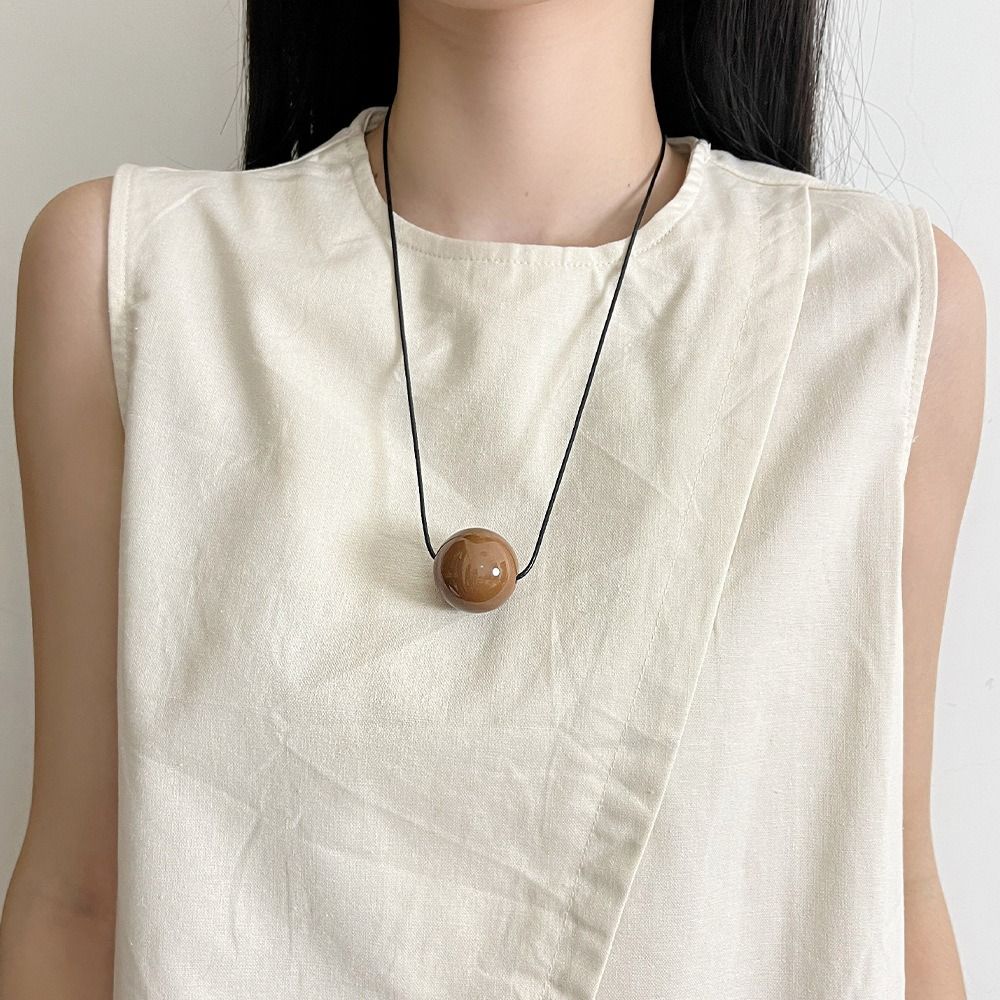 Black Color Geometric Ball Pendant Necklace Metal Round Ball Pendant Jewelry Accessories