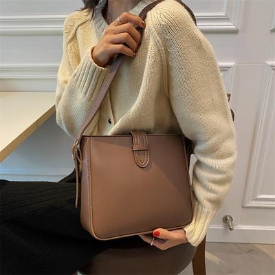 Versatile Women's Bags Autumn New Simple and Fashionable Women's Messenger Bags High-end Retro Bucket Bags
