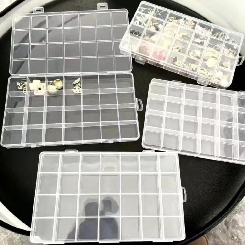 Stor Plastopbevaringsboks med 28 Rum og Justerbare Rumdelere Multi-Gitter Organizer til Værktøj Smådele Smykker og Hobbyartikler