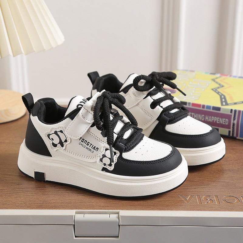 Kids Low-Top Casual Sneakers Boys Girls Soft Rubber Sole Schoolwear