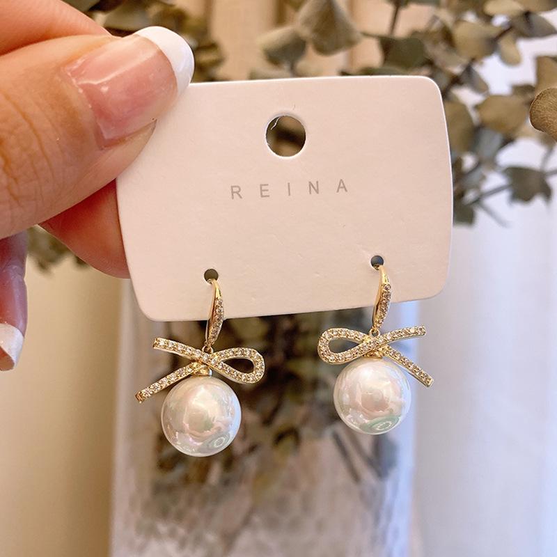 Elegant Zircon Pearl French Retro Luxury Earrings 2025