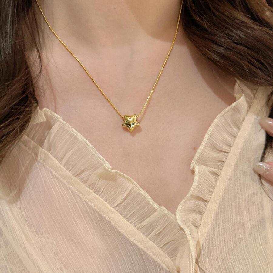 

Vintage light luxury color zircon star necklace design neck chain pentagram collarbone chain