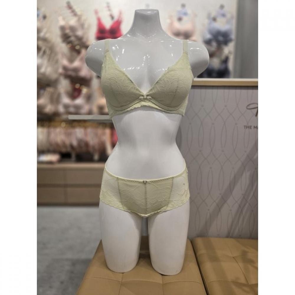 Triumph 26ss Air Blossom Deep V Bra Lace Panty Set Tfwbr121tfwpt121 Lm 75A