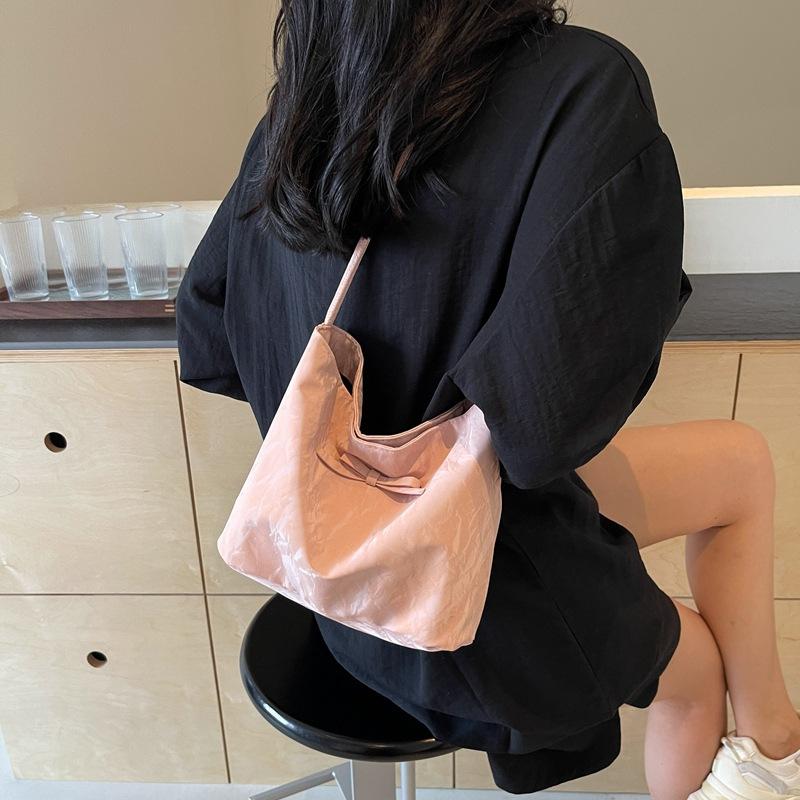 This Year's Popular Tote Bag Niche Design Sense Underarm Bag Women's Trend New Personality Beautiful Shoulder Women's Bag