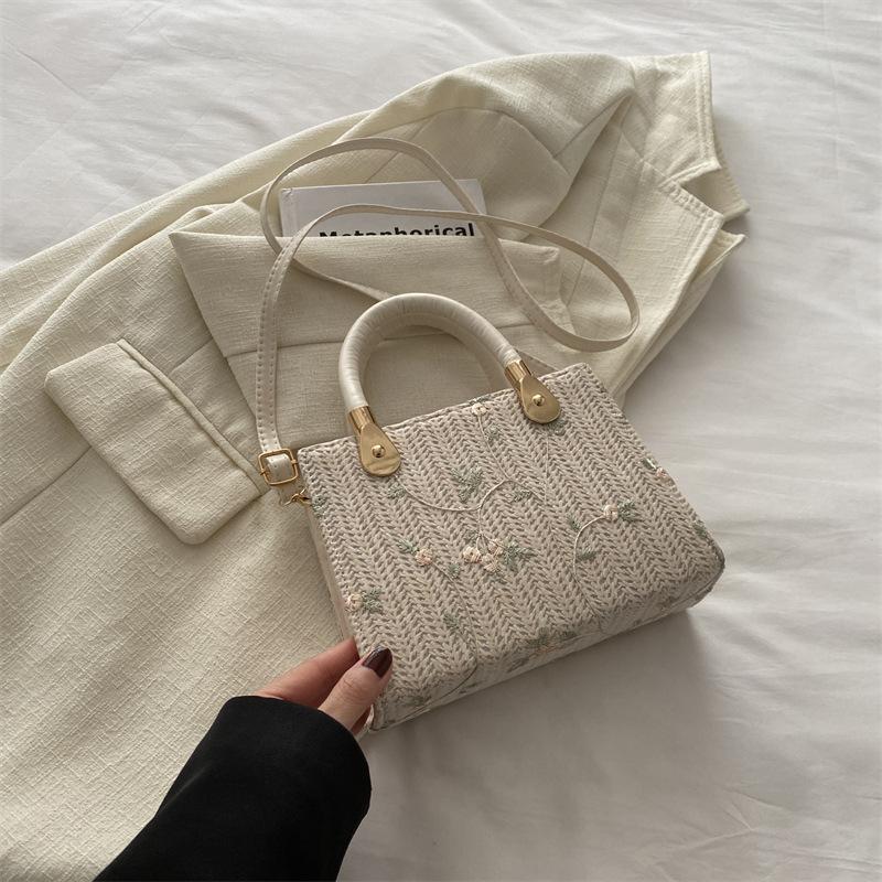 

Bag women s 2025 summer new trendy woven handbag fashion shoulder bag seaside beach bag foreign style messenger bag