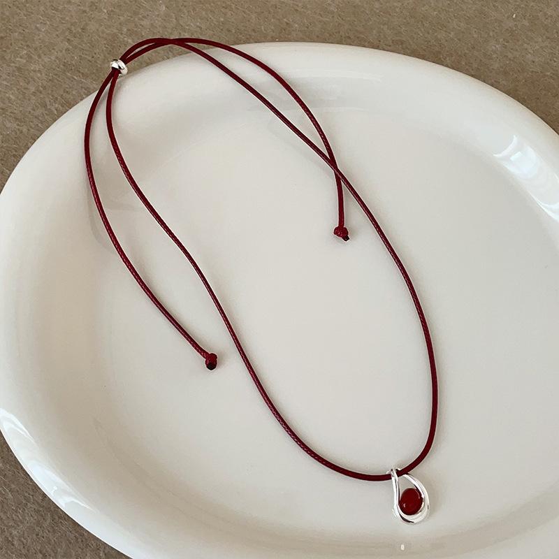 Ankola Red Rope Strap Choker Necklace Women'S Simple Versatile Sweet Cool Babes Fashion Neck Chain Sweater Chain