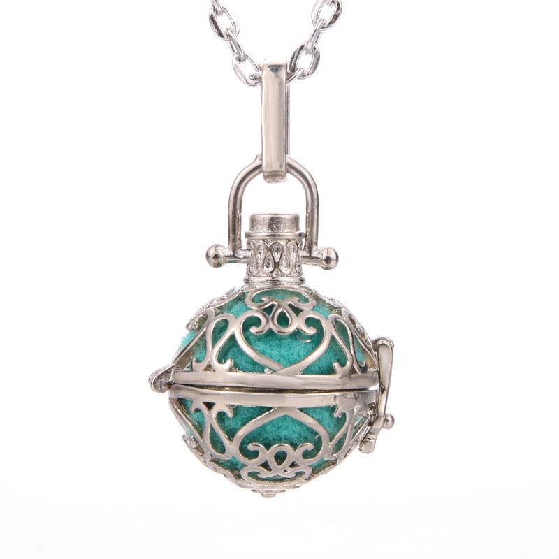 Hot-selling Aromatherapy Ancient Silver Style Cage Type Hollow Necklace Essential Oil Diffuser Perfume Box Ancient Hanfu Accessories
