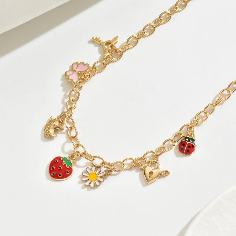 Fashion Versatile Multi Element Alloy Fruit Daisy Necklace For Women