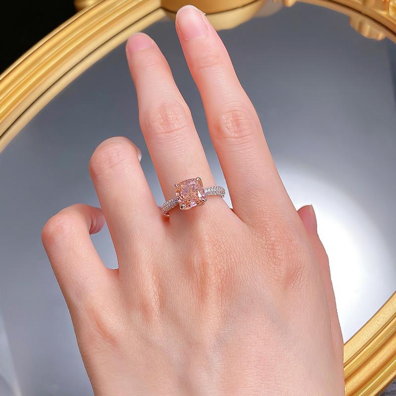 Pierścionek ze srebra S925 inkrustowany diamentami - Gorący styl 2025, ekskluzywny dla USA, Europy, Azji Południowo-Wschodniej.