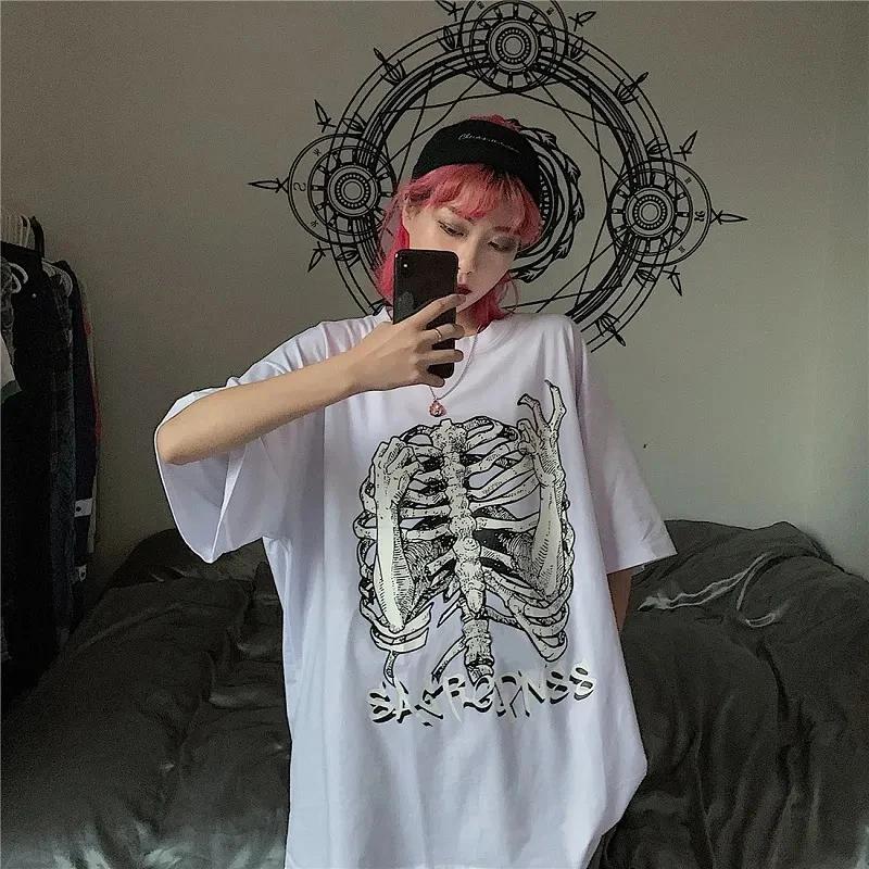 

Retro Skull Print T Shirt Goth Women s T-shirt Y2k Clothes Harajuku Tops Summer Women Clothes Streetwear Short Sleeve Tshirt S