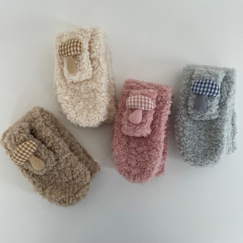 Korean Cartoon Mushroom Kids' Scarf: Unisex, Thickened Crossed Neck Warmer