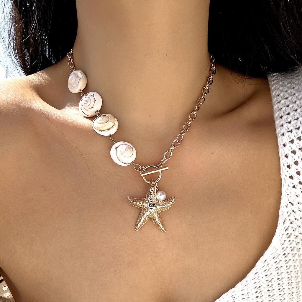 Bohemia Shell Conch Pendant Necklace for Women Girl Trendy Starfish Beaded Chain Necklaces Ocean Series Vacation Beach Jewelry