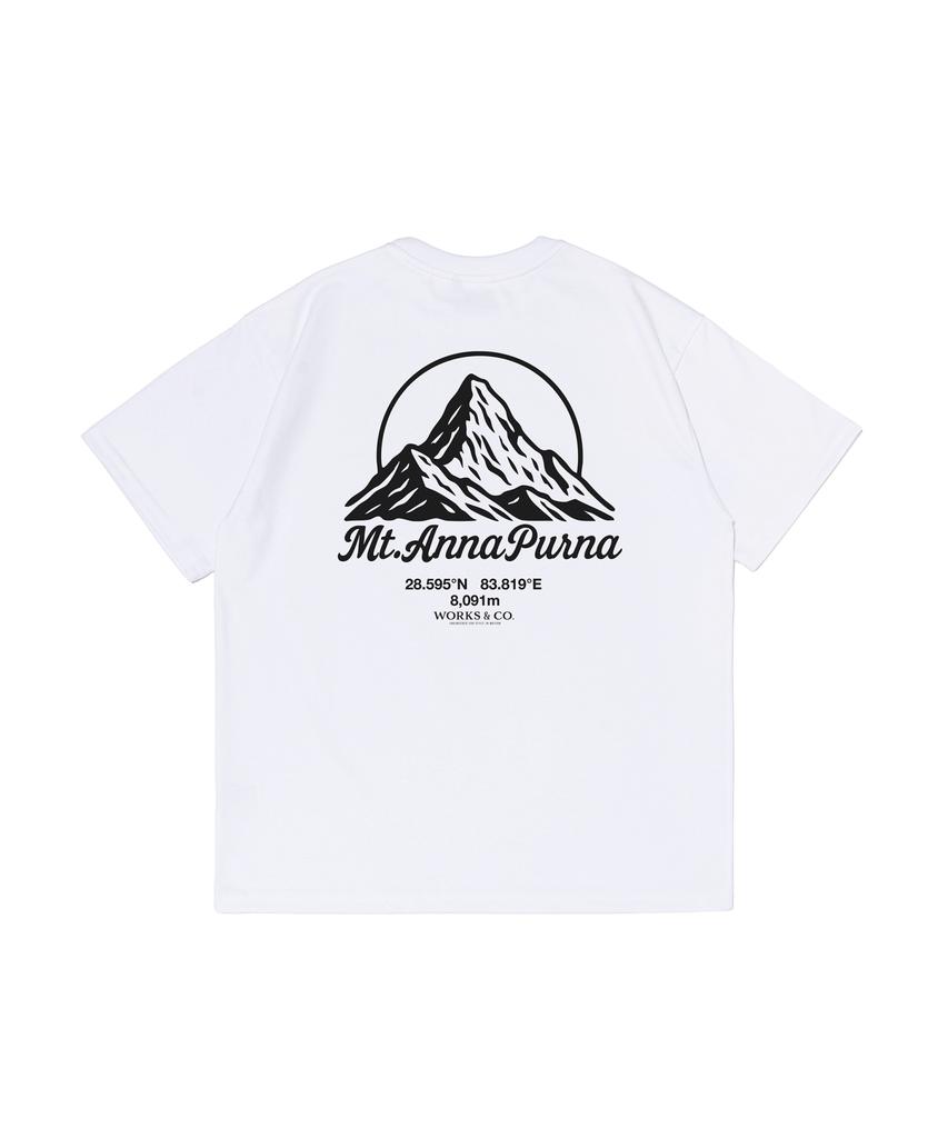 Wogseuaenko Anna Mountain Oversized Short Sleeve T-Shirt (White)