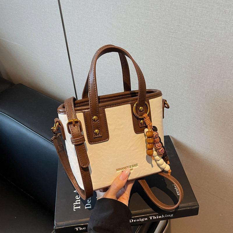 Hand Carrying Retro Casual Bucket Bag Women's Winter New Trend Fashion Shoulder Bag High-end Women's Bag