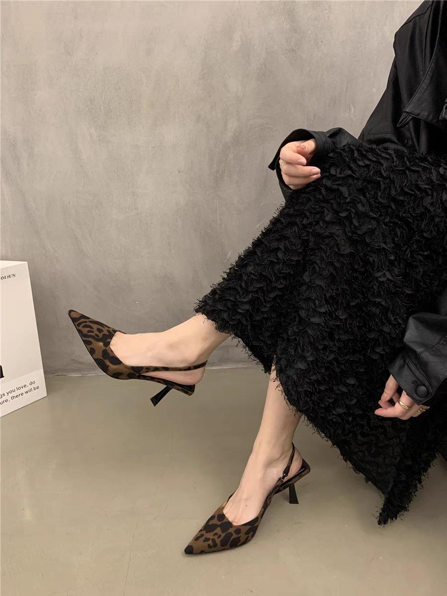 

French niche silver bag head single shoes women s shoes 2025 autumn new temperament socialite style high-heeled single shoes 42