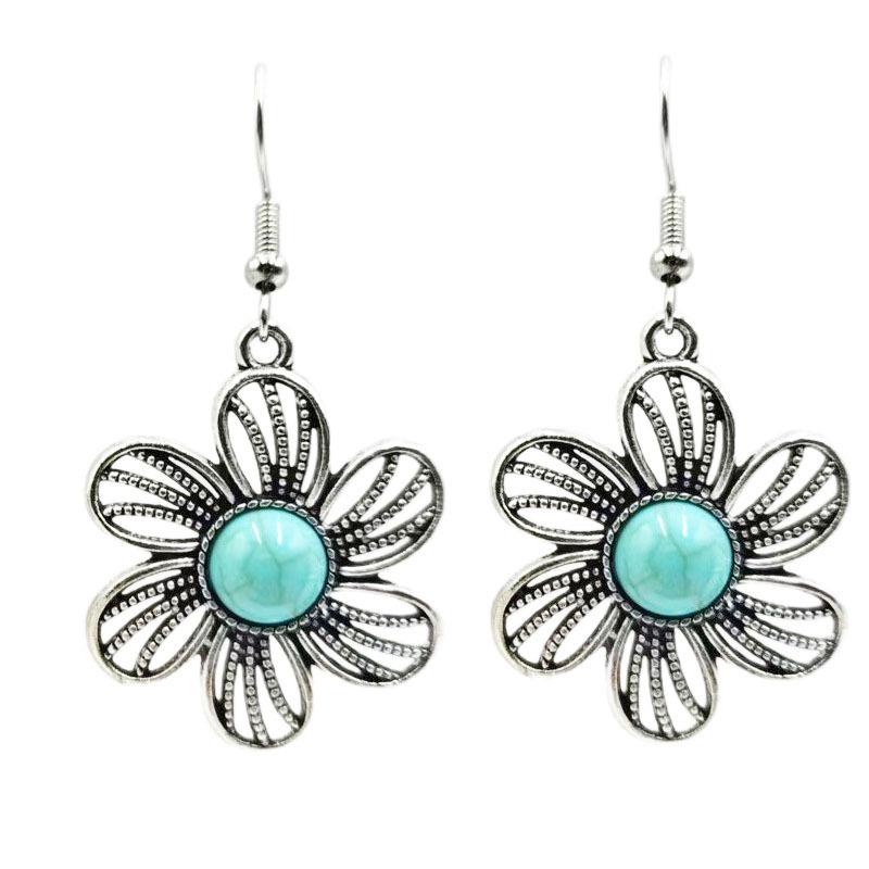 Retro ethnic wind turquoise earrings multi-piece set Yunnan travel and vacation wind fringed earrings scenic spot stall