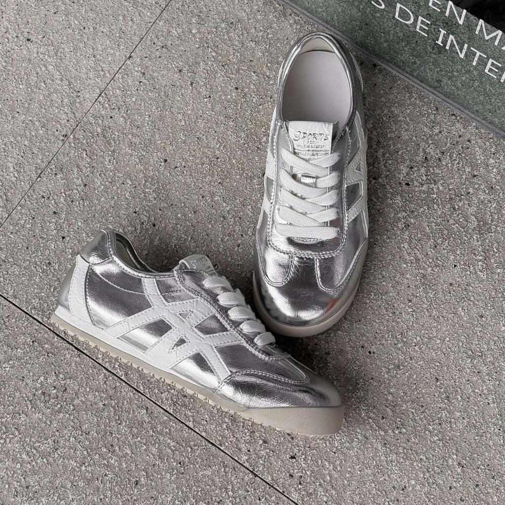 2025 Sommer neue vielseitige flachsohlige Forrest Gump Schuhe runde Spitze silberne deutsche Trainingsschuhe Retro-Farbabstimmung lässige Sportschuhe