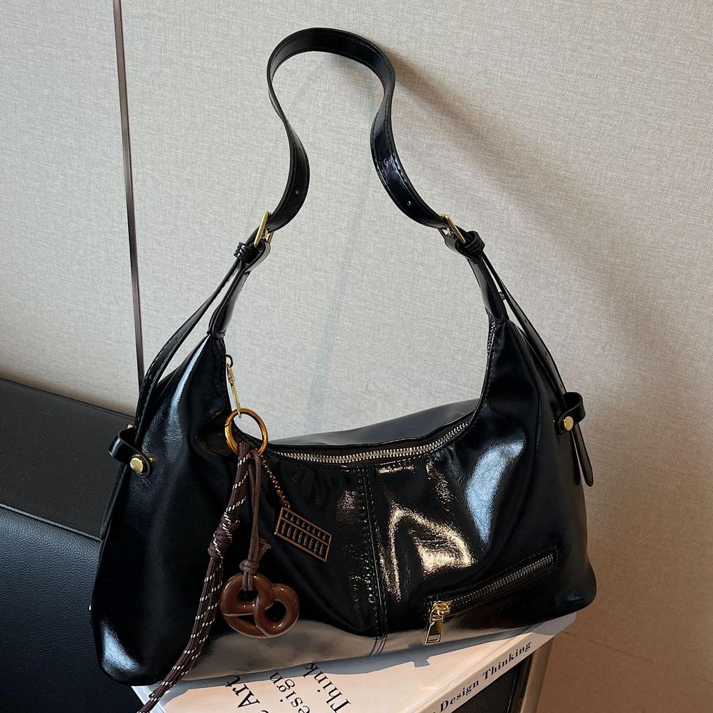 2025 New Underarm Small Bag Women's Versatile Trend Fashion Handbag Casual Shoulder Messenger Bag