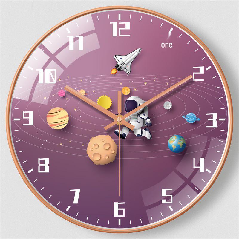 Creative Astronaut Children's Silent Wall Clock: Ideal for Bedrooms & Living Rooms