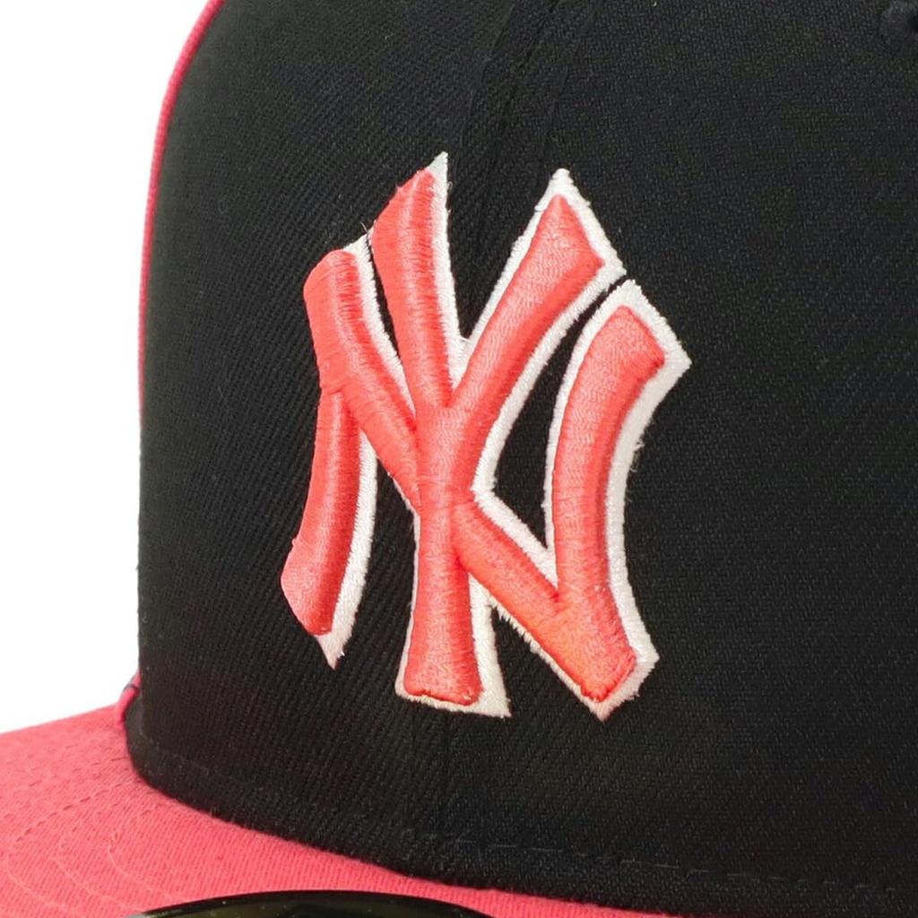 New Era 59FIFTY MLB NY Size 7 MLB Neyyan Black Two-Tone Cap, Black/Coral, 3/8, 5950, Piping, 2-Tone