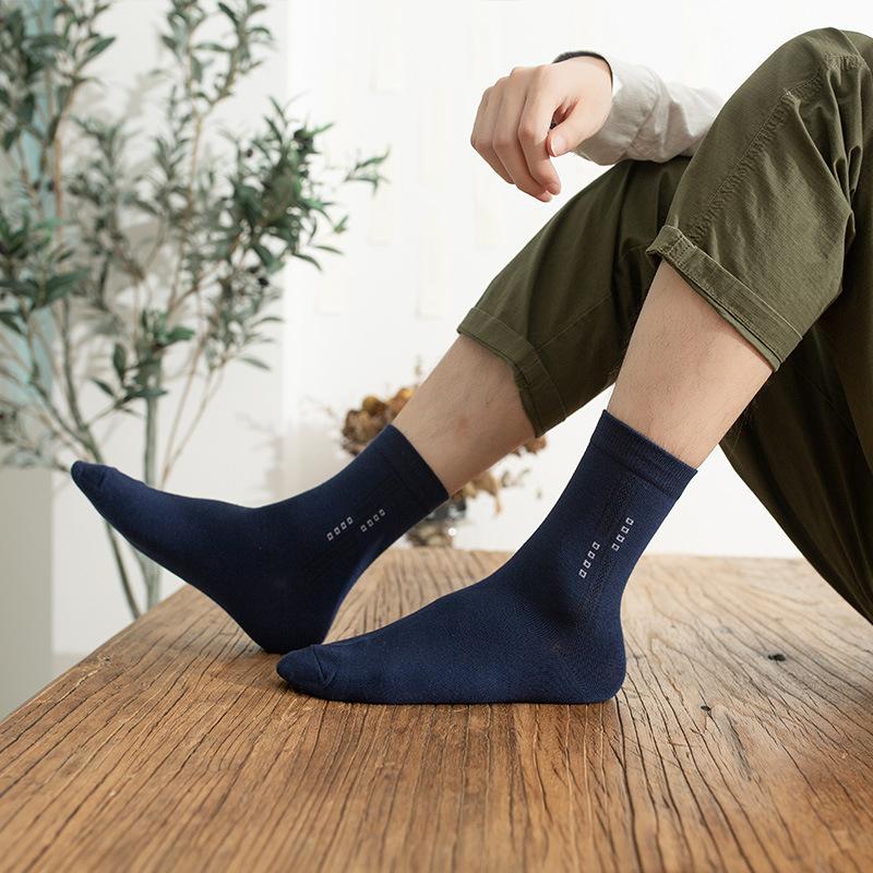 Men Spring and Autumn Simple Business Odor Proof Breathable Sweat Absorbing Tube Socks