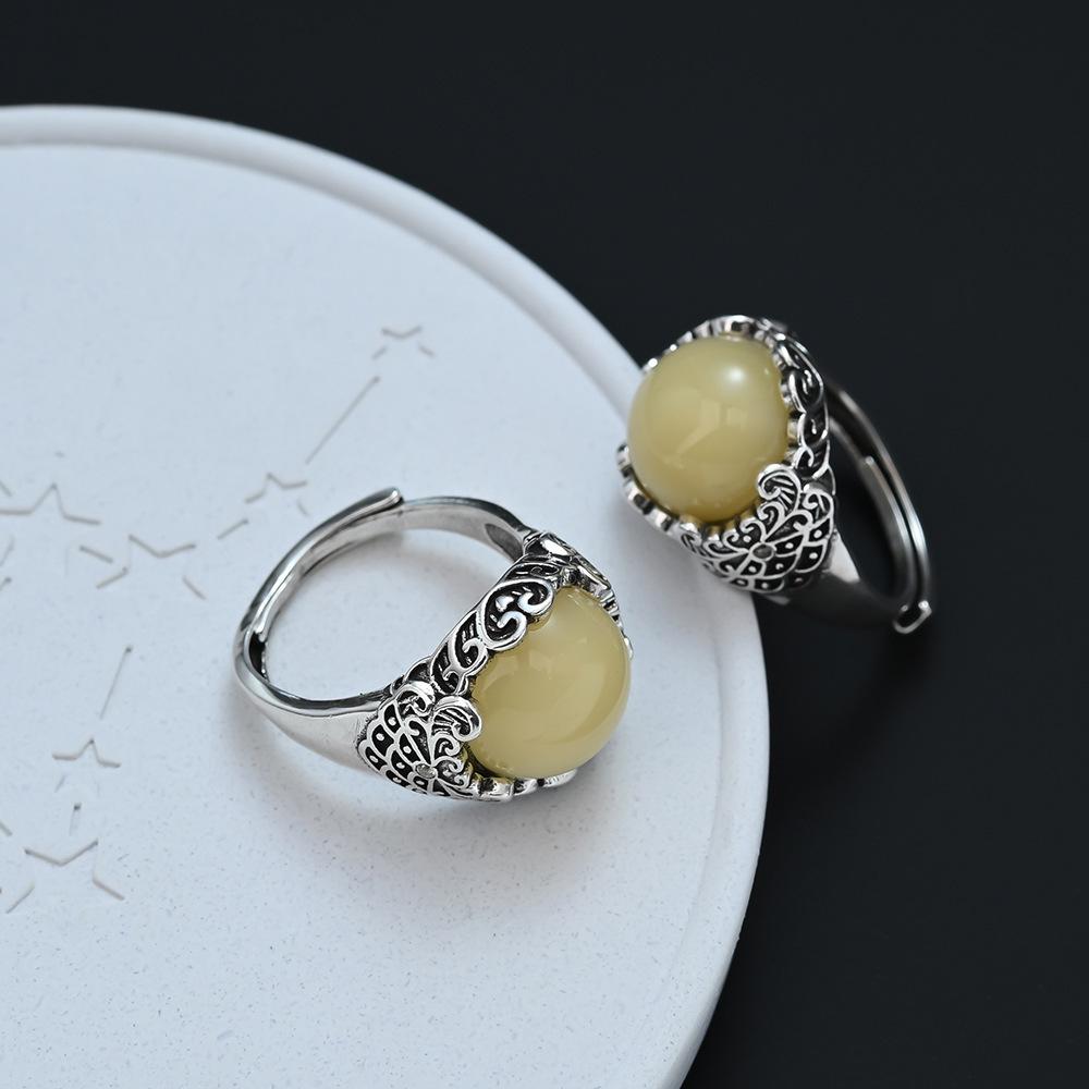 Yellow Gemstone Cloud Ring for Women: Light Luxury, High-End Feel, Retro Trend, Adjustable National Style Index Finger Accessory.