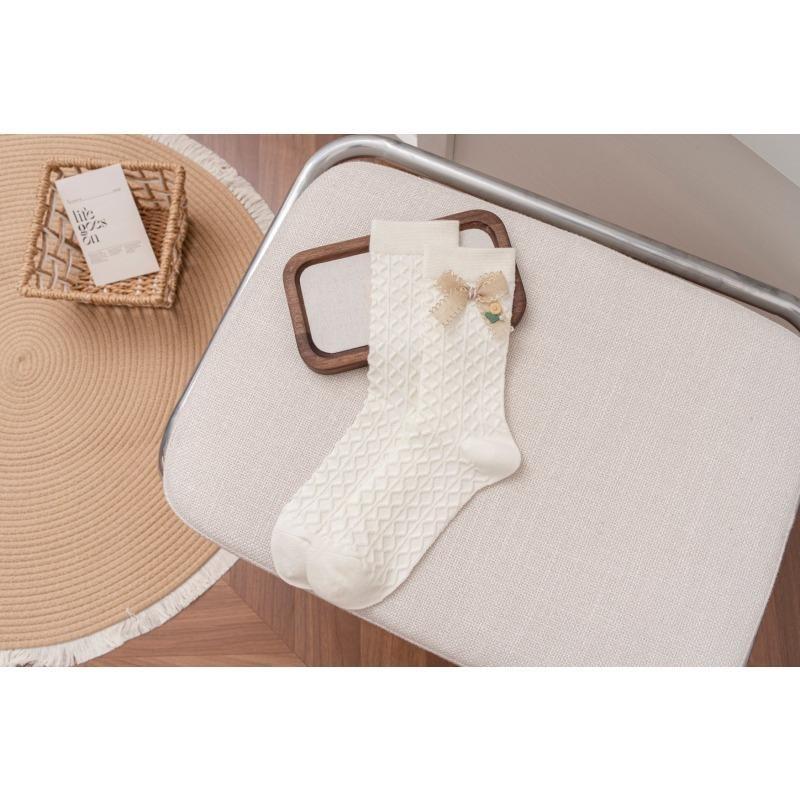 Female Spring and Autumn Plants and Flowers Lace in The Cylinder Pile Socks