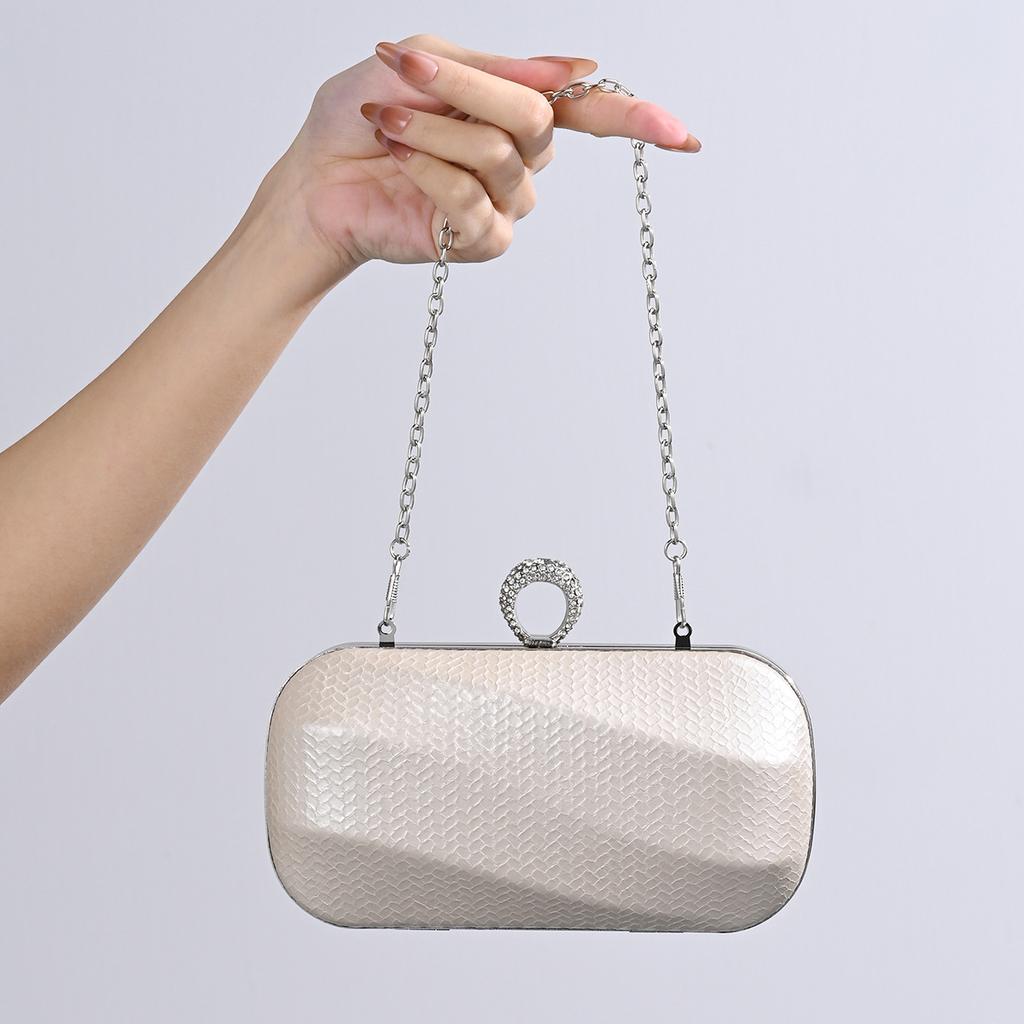 2025 New Diamond Evening Bags For Women Chain Shoulder Crossbody Bags Party Wedding Clutch Ladies Fashion Handbags