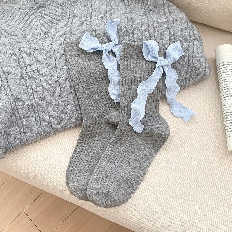 Fall/Winter Gray Warm Fleece Socks - Children's Color-Contrasting Butterfly Knot Mid-Calf Socks with Hollowed-Out Hemp Patterned Layers for Women