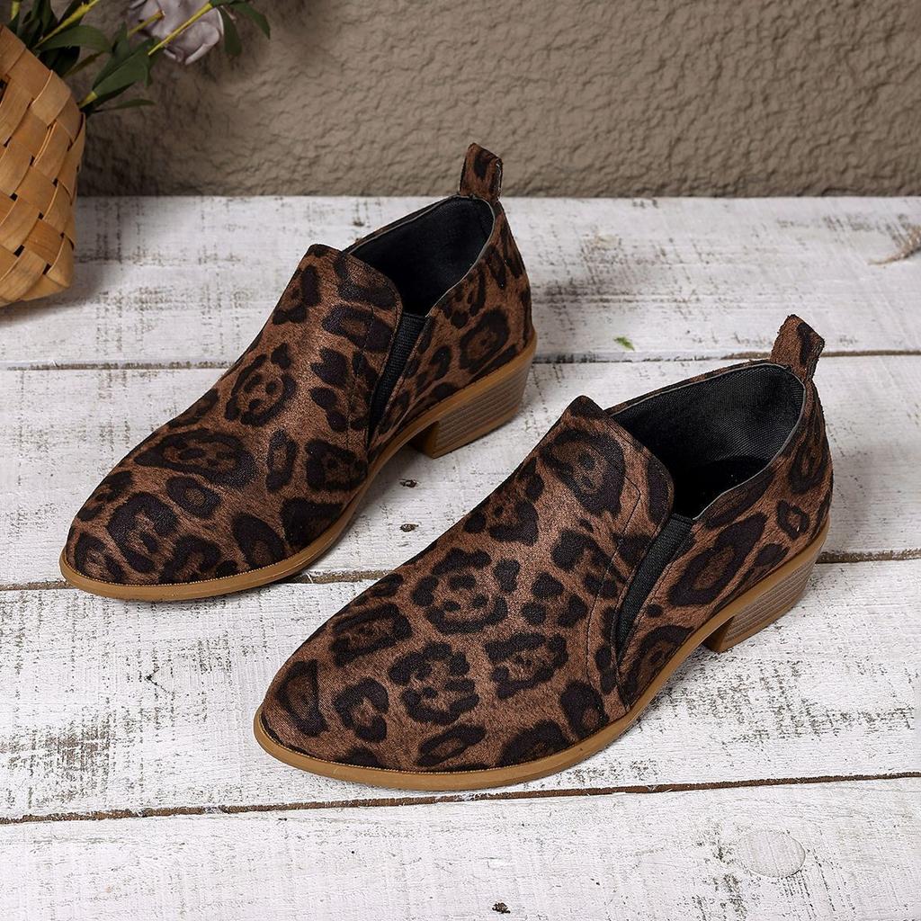 New Leopard Print Light Mouth One Pedal Women's Shoes Low Heel Grandma Shoes Pointed Thick Heel Fashion 2025 Foreign Trade Large Size Single Shoes