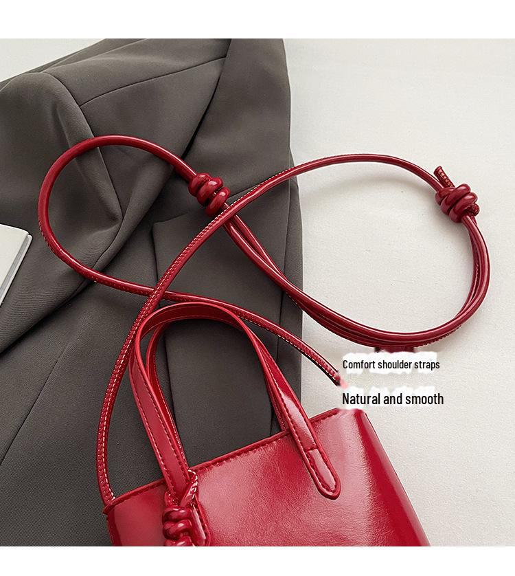 2024 Trendy Solid Color Women's One-Shoulder Crossbody Bag: New Style, Simple and Popular for Commuters