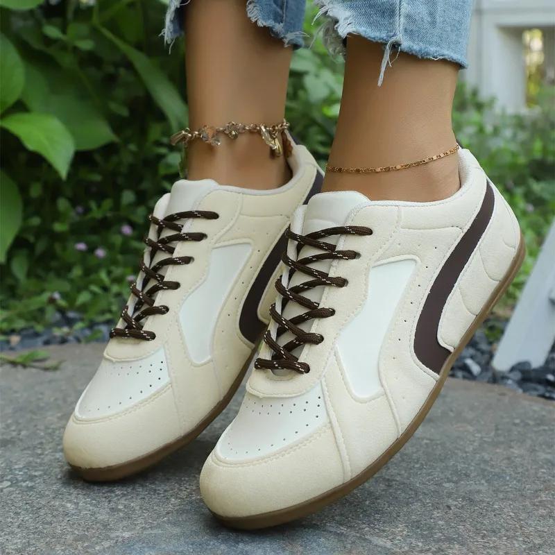 

Модная женская обувь 2025 Высокое качество Шнуровка Женские вулканизированные туфли Модное сочетание цветов Повседневные Новые Большие размеры Классические кроссовки 43 светло-желтого