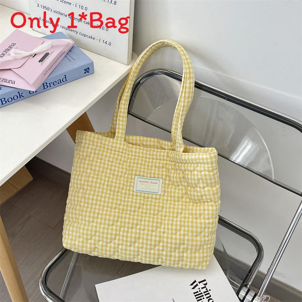 Tote Bag With Heart Pattern And Cotton Lining For Daily Use