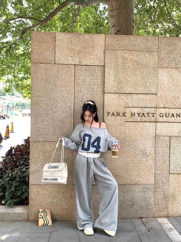 Damski jesienny dres w koreańskim stylu: Luźny Krój i Modelujące Spodnie z Szerokimi Nogawkami Zestaw Dwuczęściowy - Trend Mody Influencerów.