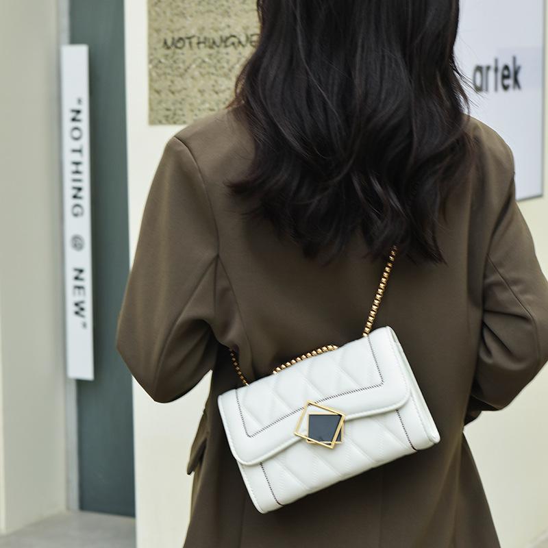 2024 Summer New Niche High-End Single-Shoulder Underarm Bag, Fashionable Versatile Diamond Pattern Chain Bag, Crossbody Small Square Bag