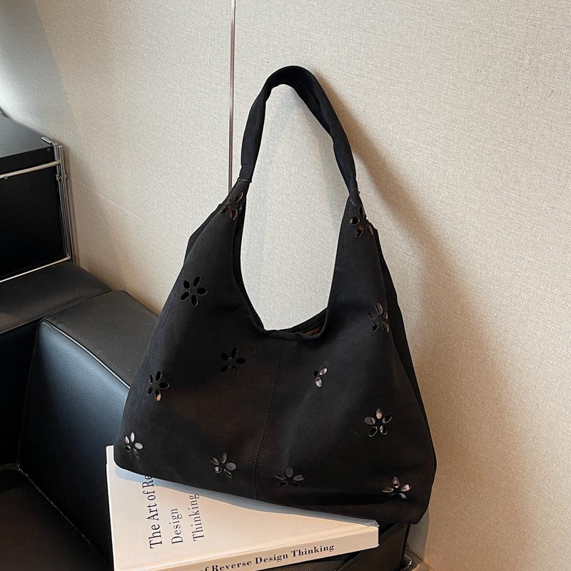 

Retro bag women s large capacity autumn and winter versatile shoulder bag commuter dumpling bag чёрный