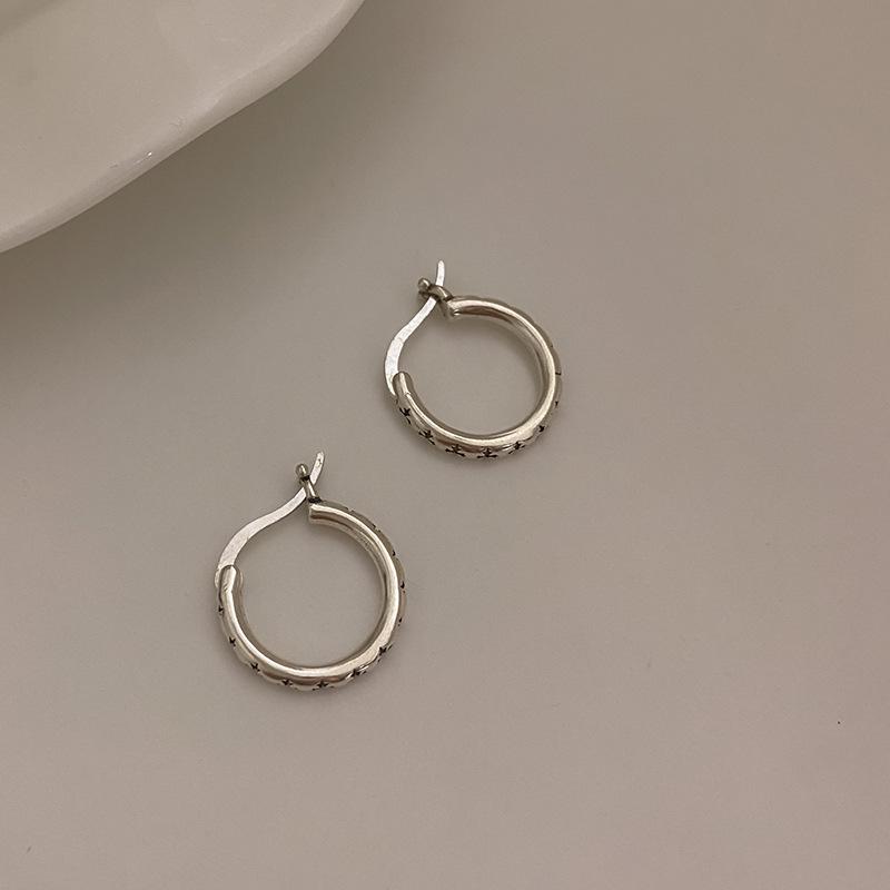Trendy Korean & Japanese Cross Earrings: Retro, Fashionable, Elegant Ear Cuffs & Studs for Women