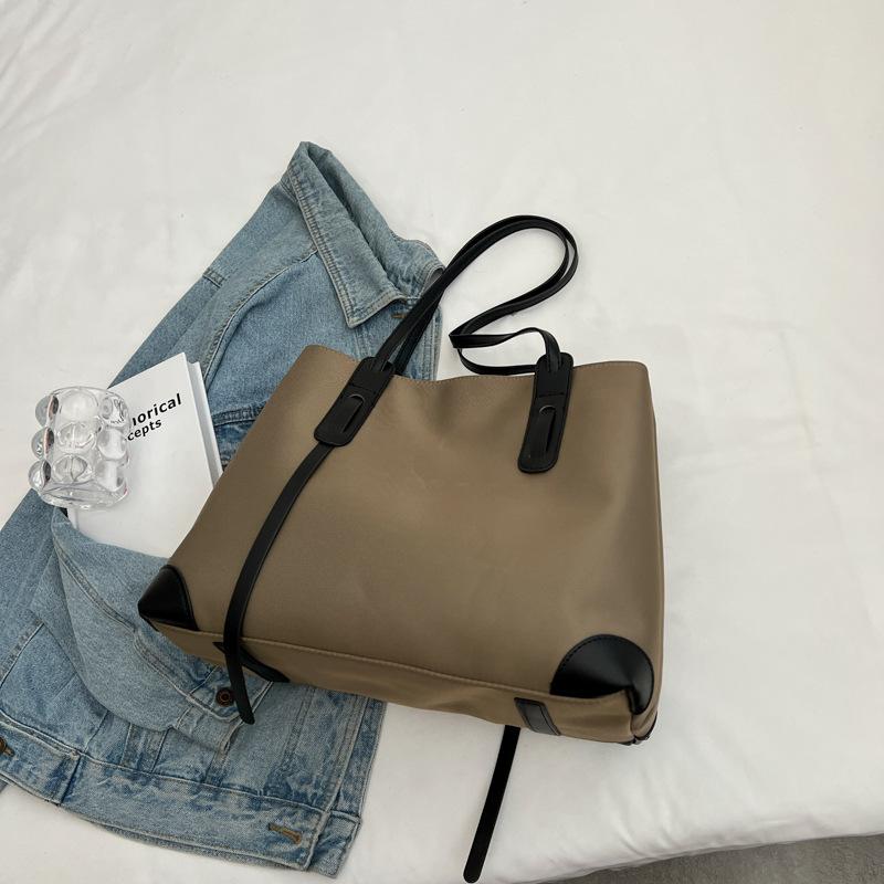 Fashion Large-capacity Tote Bag 2025 New Niche Design Simple Shoulder Bag To Work Commuter Handbag