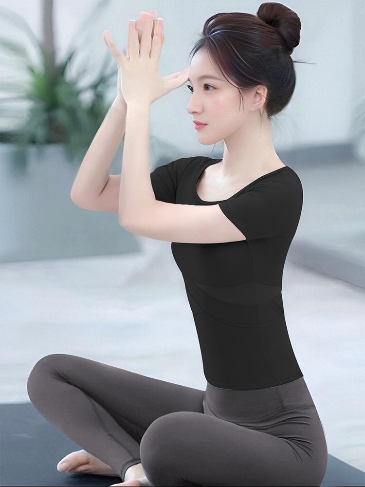 2025 Women s Yoga & Pilates Suit Set with Chest Pads - Autumn/Winter Fitness Wear Large
