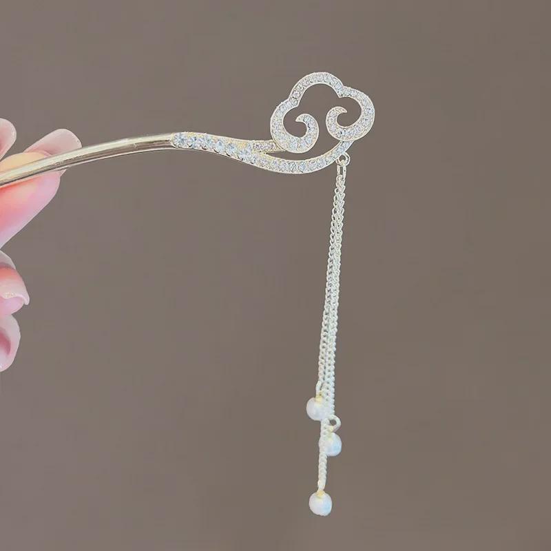 Auspicious Cloud Tassel Hairpin: Retro Hanfu-Style Hair Accessory