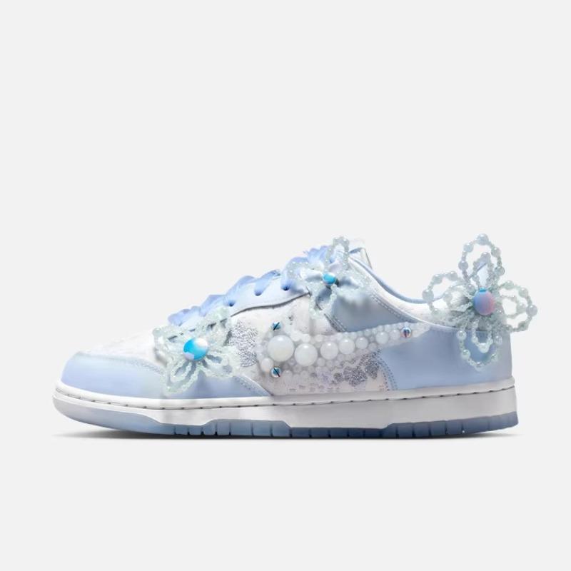 NIKE and SUSAN FANG Cooperation Series Li Wanda VANDA Same Plate Shoes NIKE DUNK HV8575