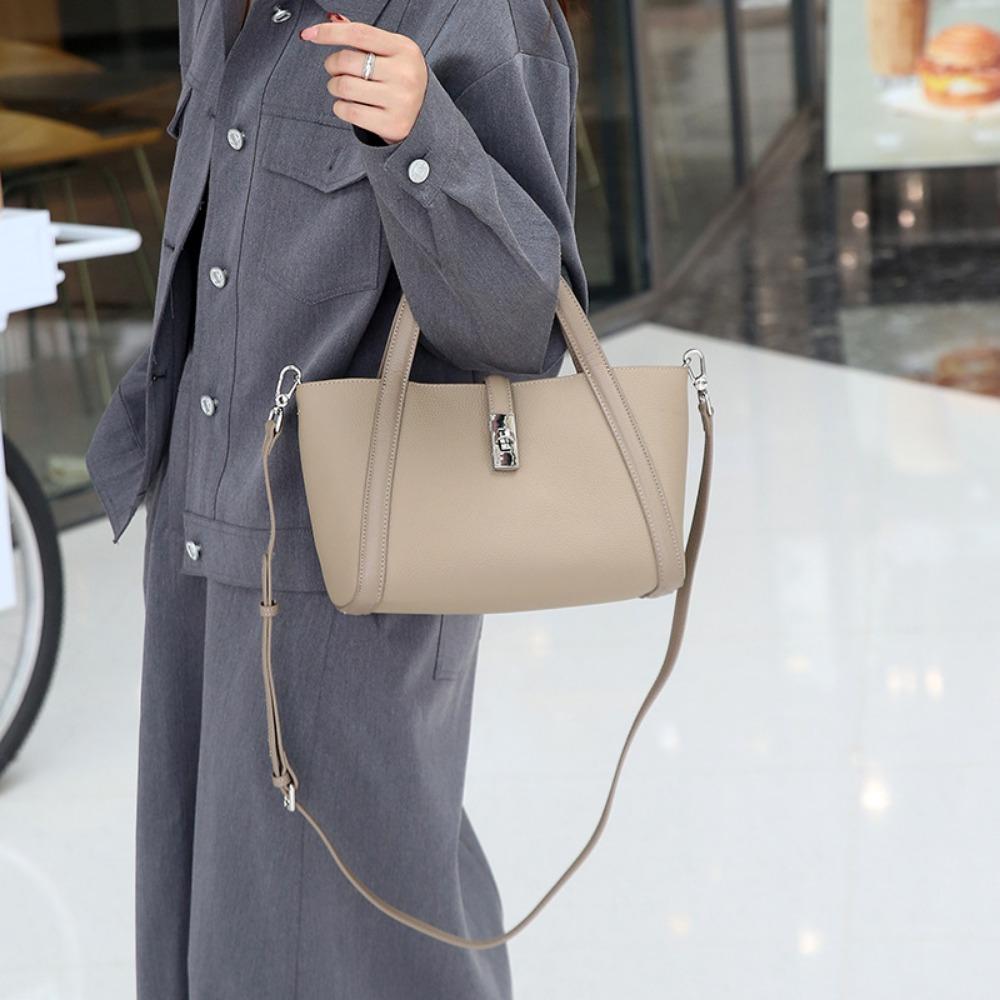 Office Workers Carry Vegetable Baskets, Women's Bags, One Shoulder Hand Carry Diagonally Across the First Layer of Cowhide Large-capacity Bucket Bags