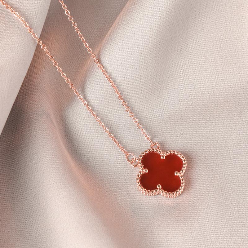 

Ожерелье с четырехлистным клевером, двухсторонняя подвеска высокого качества, белая ракушка, роскошная простая цепочка на ключицу с травой на удачу rose gold красный