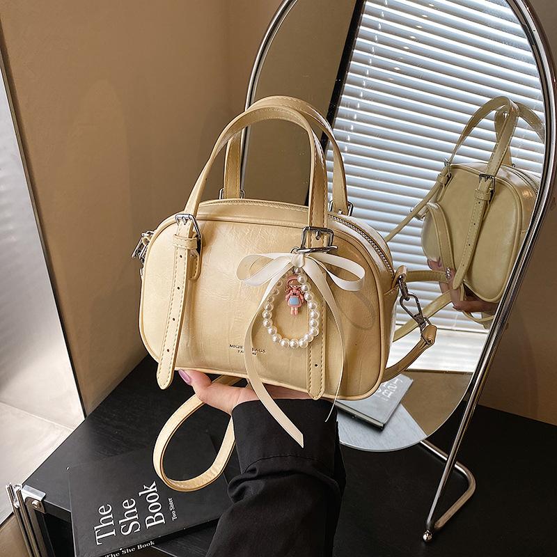 Premium Small Bag Women's Summer New Versatile Casual Messenger Bag Portable Pillow Bag