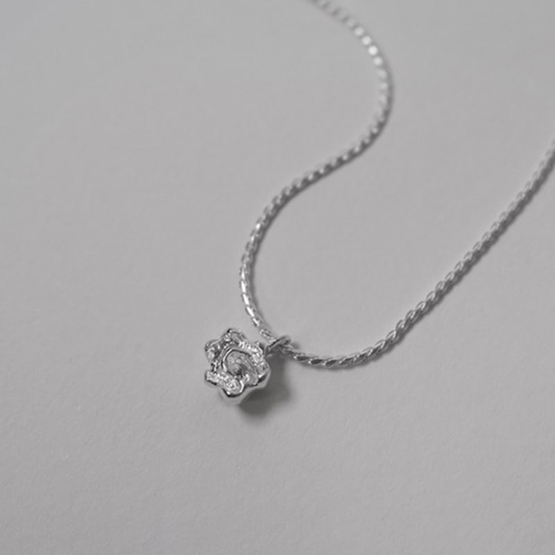 

Pinaf Popcorn flower S necklace 40cm