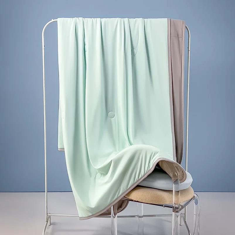 Summer Cooling Comforter Grade A Air Condition Comforter Breathable Cool Comforter for Hot Sleepers and Night Sweats Nap Blanket