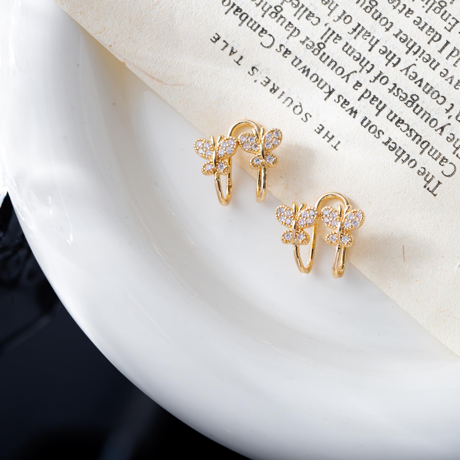Retro French Butterfly Ear Cuff: Elegant, No-Piercing, Simple Design